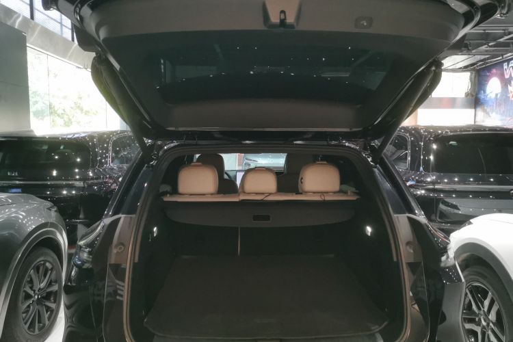 理想汽车 理想L6 2024款 Pro机舱底盘23