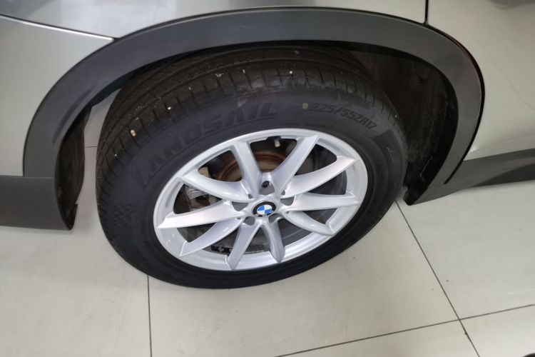 宝马X1 2018款 sDrive18Li 时尚型车身外观6008