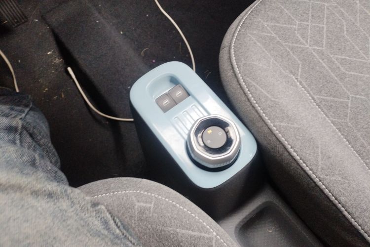 吉利银河 2024款 熊猫mini 200km 耐力熊局部细节18