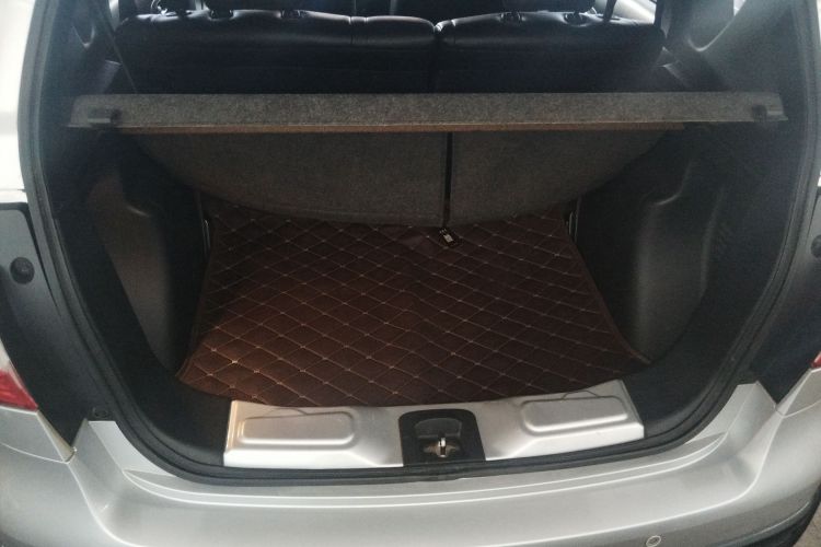 日产 骊威 2013款 劲锐 1.6XL CVT舒适版局部细节23