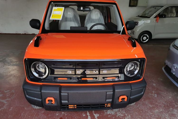 吉利银河 2025款 210km 熊猫骑士车身外观2