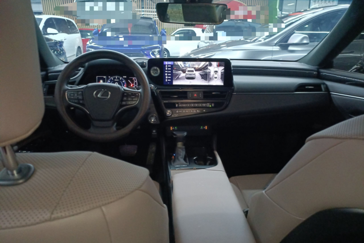 雷克萨斯ES 2023款 200 卓越版中控内饰12