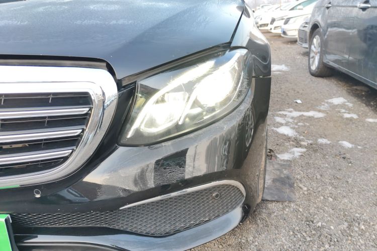 奔驰E级 2016款 E 300 L 运动豪华型局部细节36