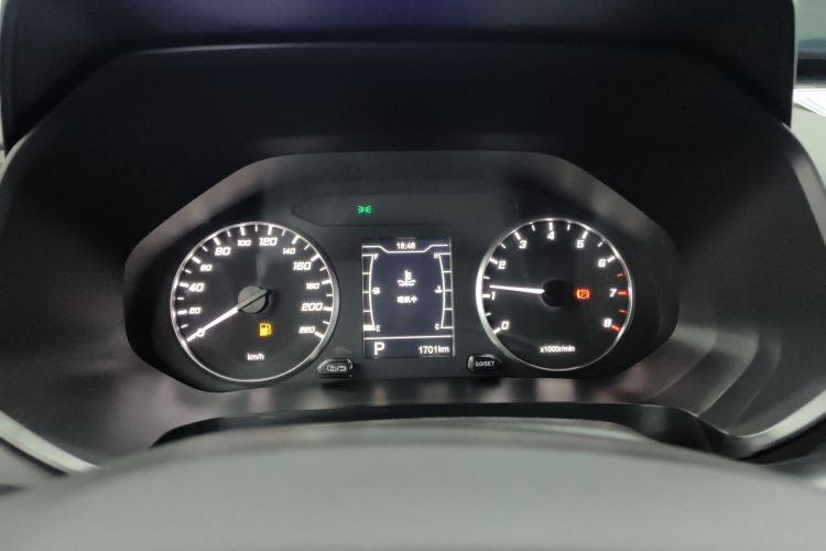 奇瑞 瑞虎5x 2025款 1.5L CVT卓越版中控内饰14