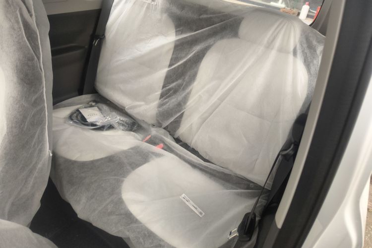 吉利银河 熊猫 2025款 210km 元气熊中控内饰21