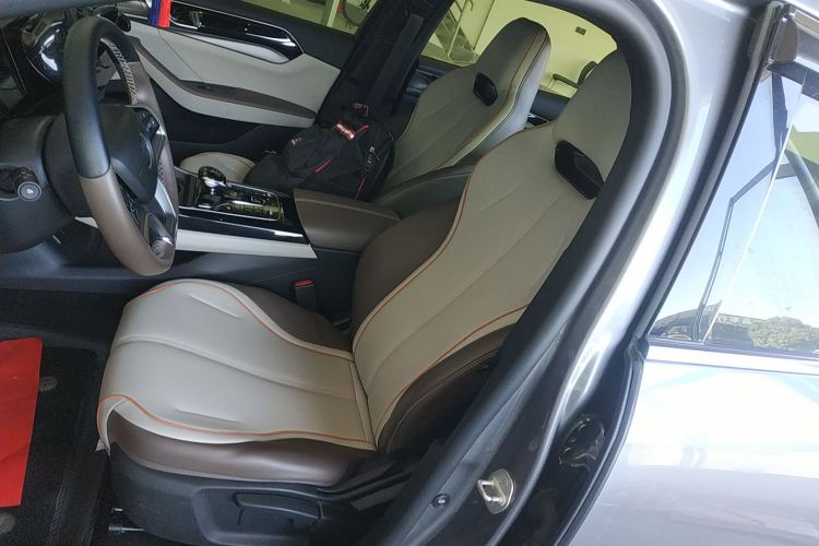 比亚迪 秦PLUS 2024款 荣耀版 EV 420KM领先型中控内饰19