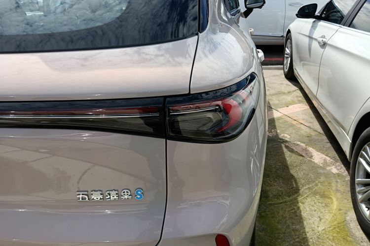 五菱汽车 缤果S 2025款 325km 尊享款车身外观9