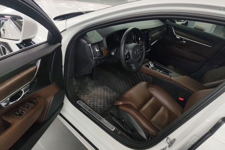 沃尔沃S90 2021款 B5 智远豪华版中控内饰20