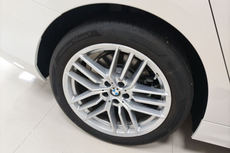 宝马5系 2024款 525Li 豪华套装车身外观6006