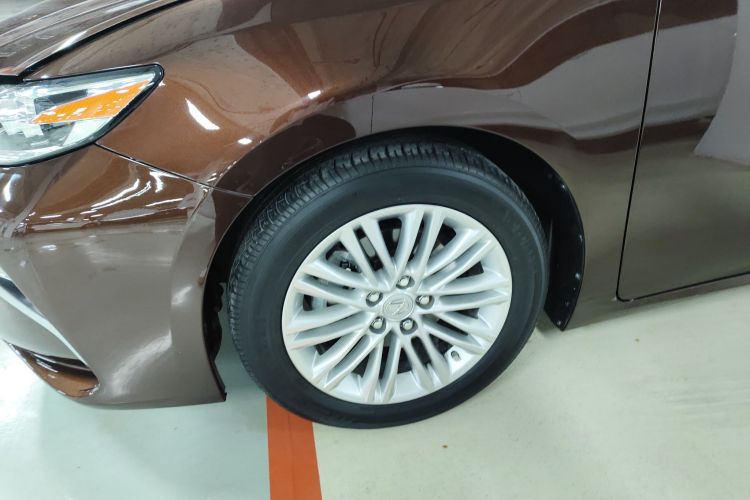 雷克萨斯ES 2015款 200 舒适版车身外观6007