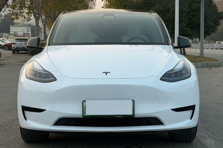 特斯拉 Model Y 2023款 后轮驱动版车身外观2