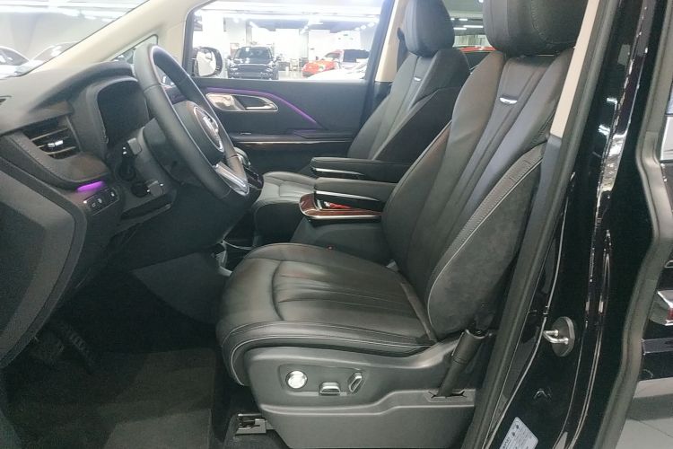 红旗HQ9 PHEV 2024款 2.0T 四驱豪华版局部细节19