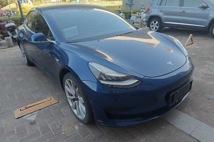 特斯拉 Model 3 2019款 标准续航后驱升级版车身外观6002