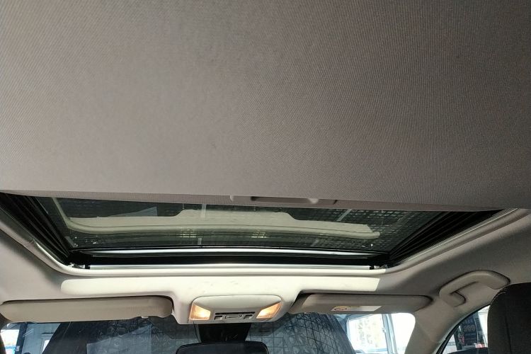 丰田 威兰达 2022款 2.0L CVT两驱豪华PLUS版中控内饰22