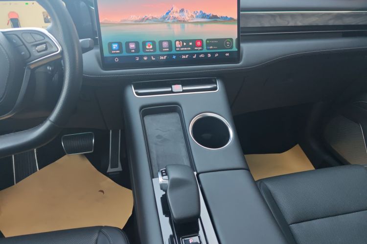 鸿蒙智行 问界M5 2022款 增程四驱性能版局部细节16