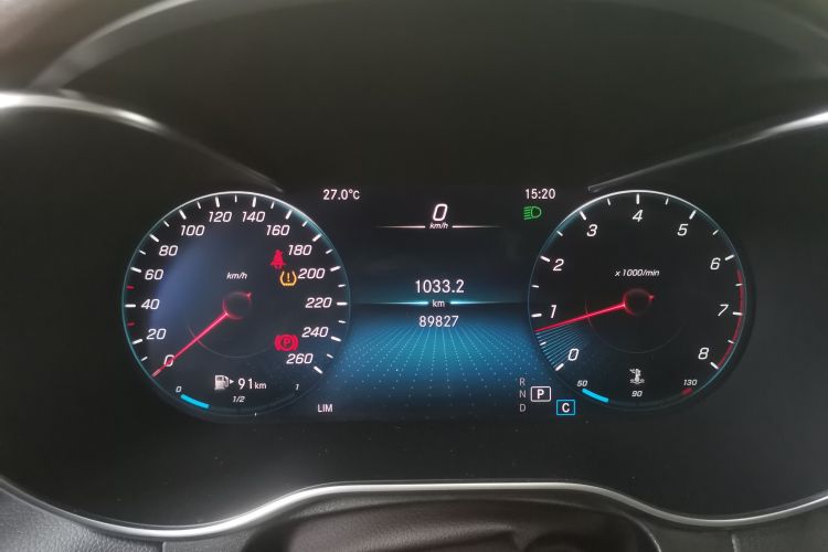 奔驰GLC 2021款 GLC 260 L 4MATIC 豪华型局部细节14