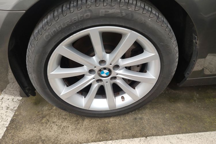 宝马5系 2015款 535Li 领先型车身外观6007