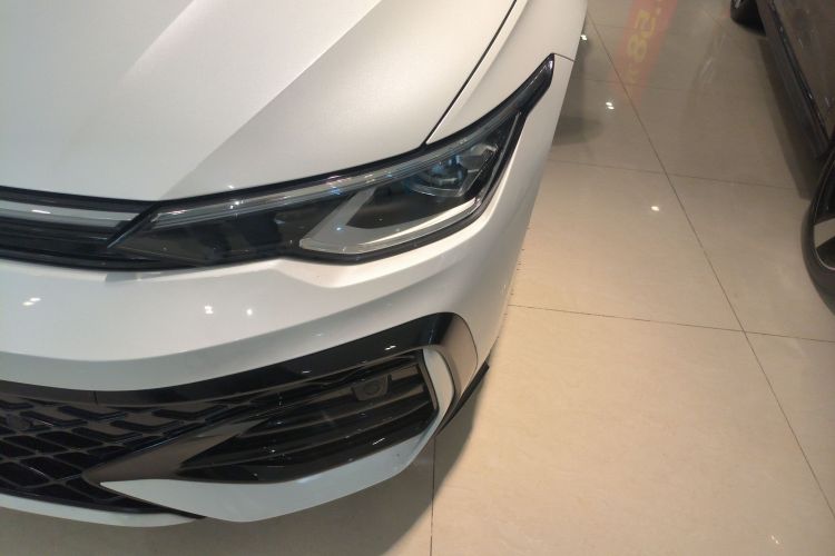 大众 高尔夫 2025款 300TSI R-Line局部细节36