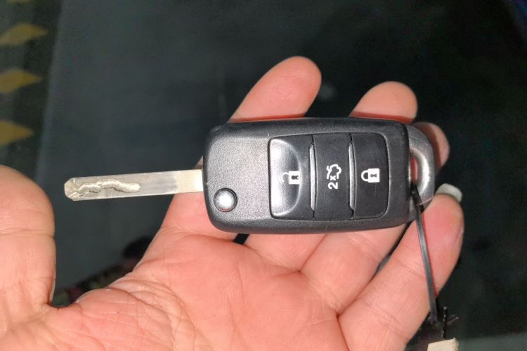 长安 逸动DT 2018款 1.6L 手动智享型中控内饰11