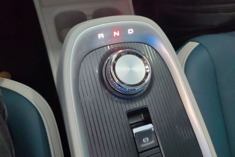 欧拉好猫 2022款 莫兰迪版 400km标准续航 豪华型 磷酸铁锂中控内饰18