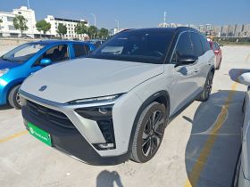 蔚来ES8 2020款 580KM 签名版 六座版