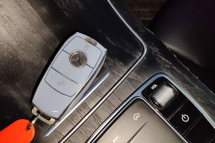 奔驰C级 2021款 C 260 L 运动版中控内饰11