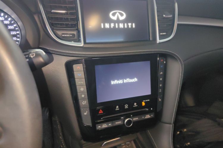 英菲尼迪QX50 2020款 改款 2.0T 四驱菁英版局部细节16