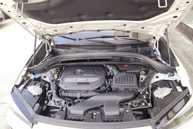 宝马X1 2021款 xDrive25Li 尊享型机舱底盘24