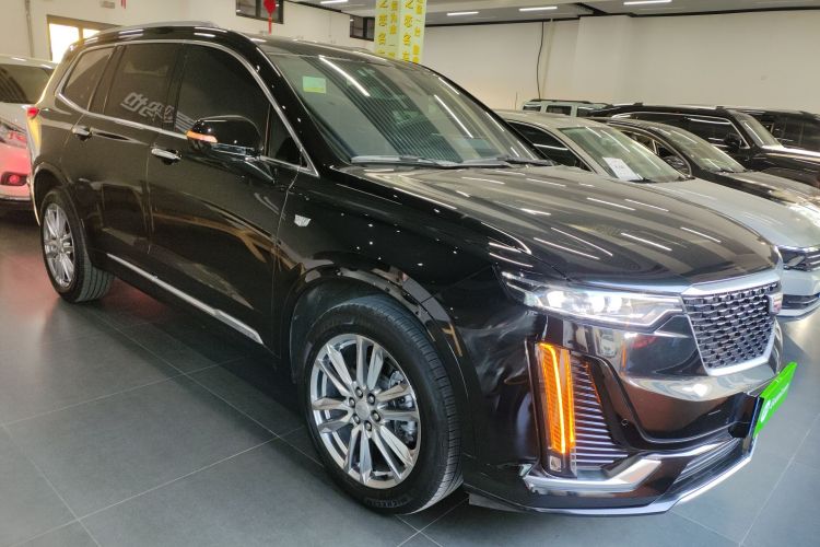 凯迪拉克XT6 2021款 2.0T 六座四驱豪华型车身外观3