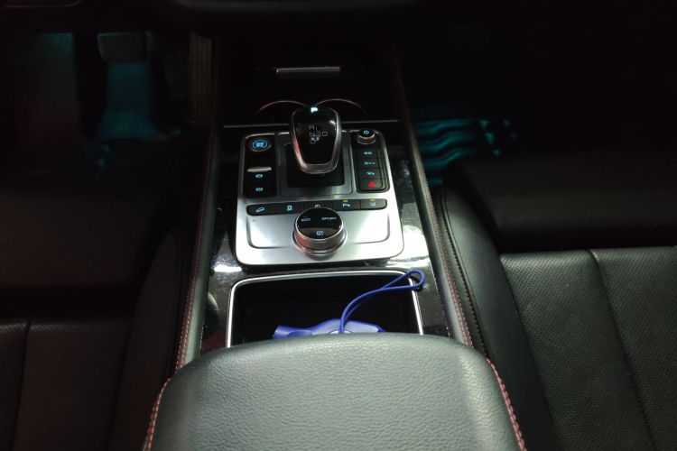 比亚迪 唐新能源 2019款 EV600D 四驱智联创领型中控内饰18