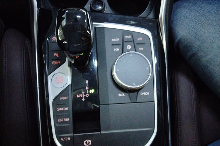 宝马3系 2021款 改款 320Li M运动套装中控内饰18