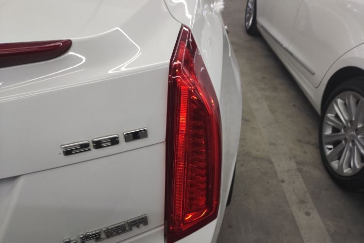 凯迪拉克ATS-L 2017款 28T 时尚型车身外观9