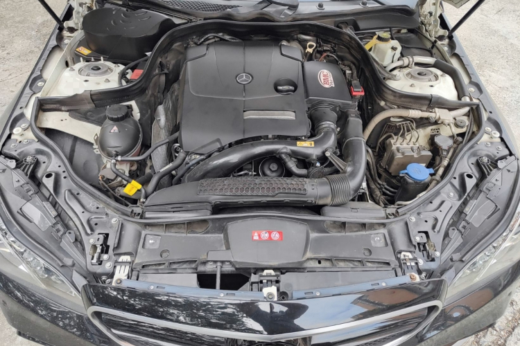 奔驰E级 2015款 E 260 L 运动豪华型局部细节24