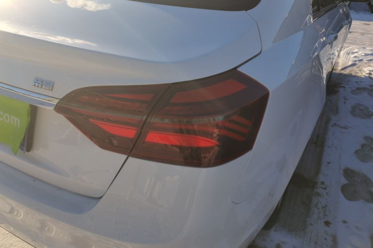 吉利汽车 帝豪 2018款 1.5L CVT向上互联版车身外观9