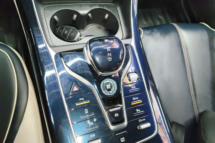 比亚迪 秦PLUS 2021款 EV 500KM 豪华型中控内饰18