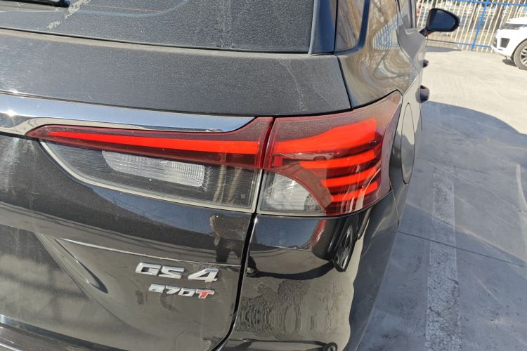 广汽传祺 传祺GS4 2021款 270T 手动舒适版车身外观9