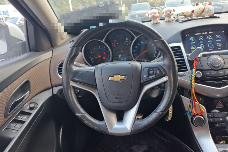 雪佛兰 科鲁兹 2013款 掀背 1.6L 自动豪华型中控内饰13