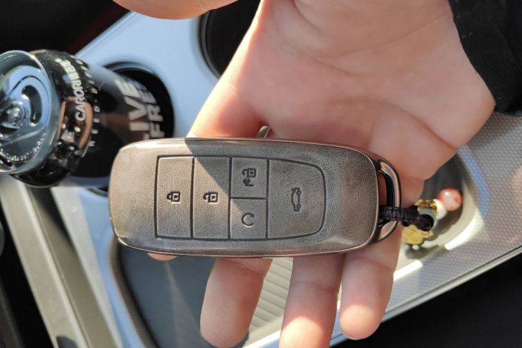 埃安 AION Y 2023款 Younger 星耀版中控内饰7001