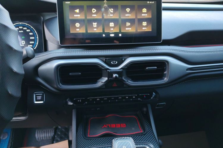 吉利汽车 豪越 2020款 1.8TD 自动舒适型 7座中控内饰16