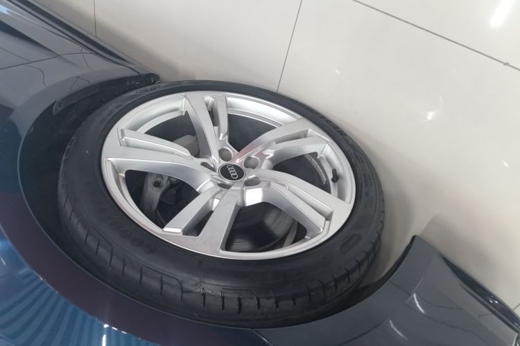 奥迪A7L 2022款 45 TFSI S-line 筑梦未来版车身外观6007