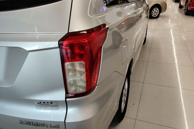 五菱汽车 五菱宏光 2021款 1.5L S标准型LAR车身外观6006