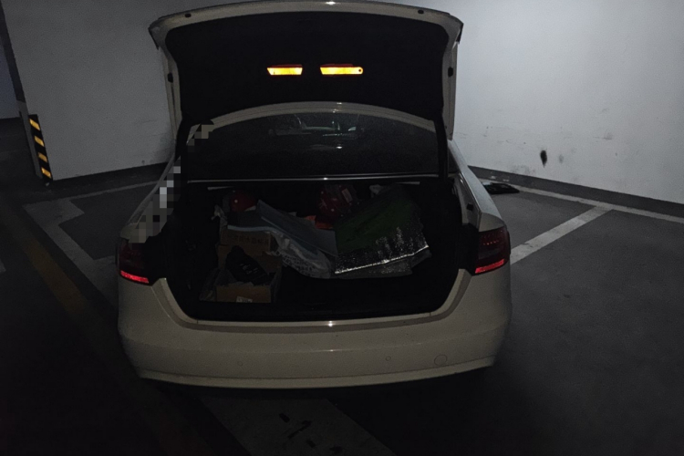 奥迪A4L 2013款 35 TFSI 自动标准型局部细节23