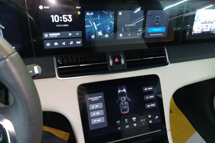 理想汽车 理想ONE 2021款 增程6座版中控内饰16