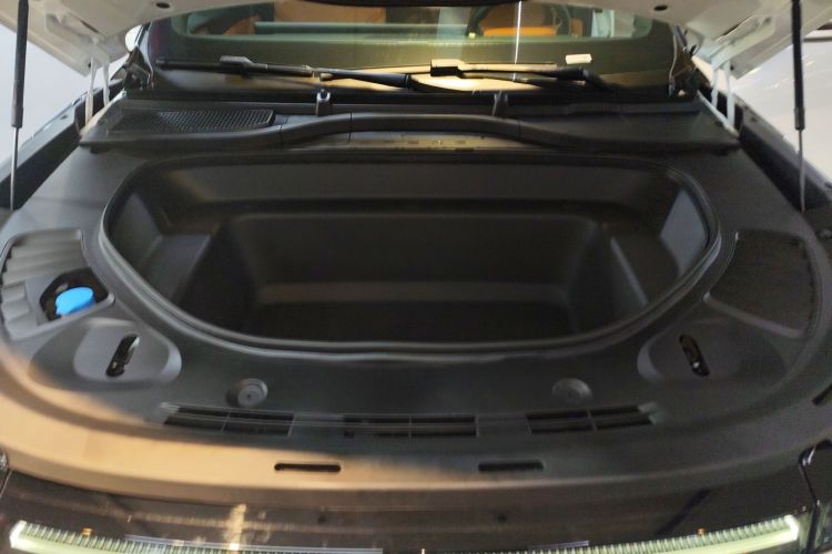 小鹏G9 2025款 625 长续航 Max局部细节24