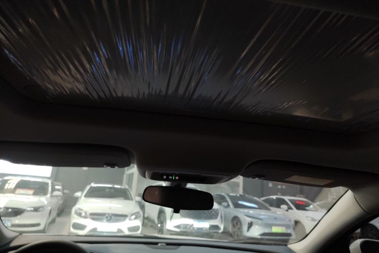 别克 君威 2020款 552T 豪华型中控内饰22