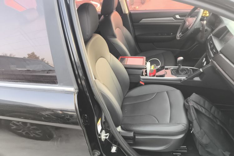 哈弗H6 2018款 红标 运动版 1.5T 手动两驱精英型局部细节41