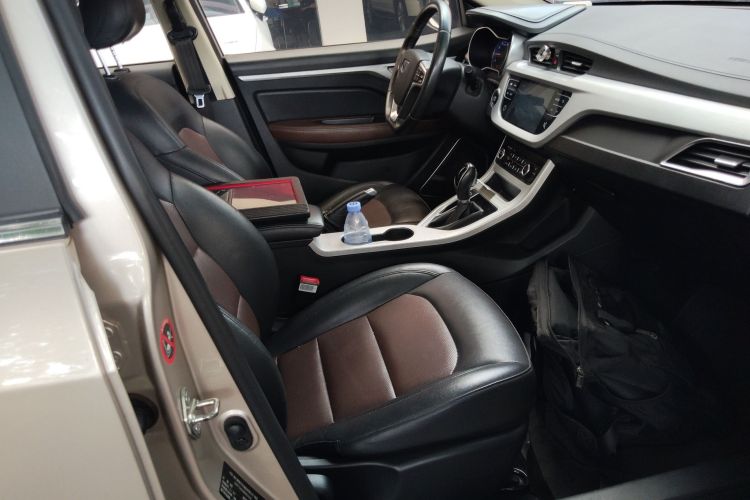 吉利汽车 远景 2019款 升级版 1.5L 自动豪华型 国V局部细节41