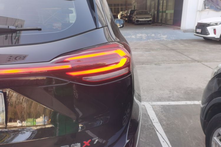 思皓X7 2021款 1.5T 尊贵型车身外观6006