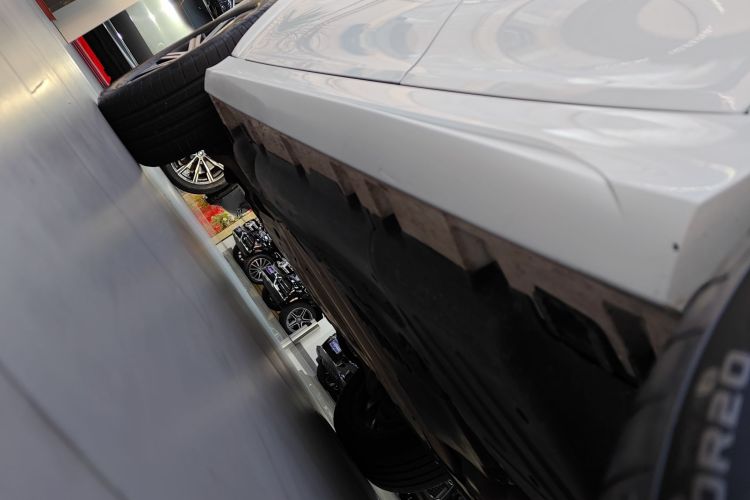 奔驰GLE轿跑 2020款 GLE 350 4MATIC 轿跑SUV 豪华型局部细节9002