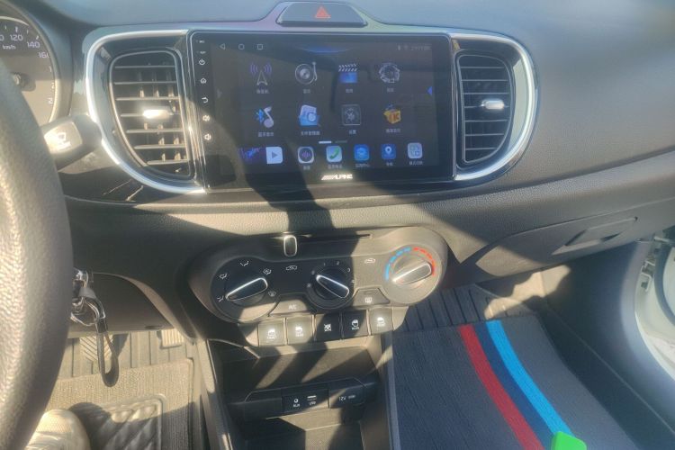 起亚 焕驰 2017款 1.4L 手动智享版Value中控内饰16